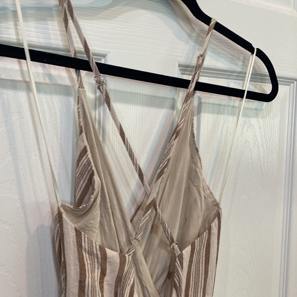 Olivia + James Stripe Romper - Sz. Medium - Picture 6 of 6